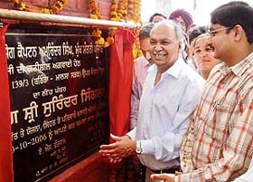 Finance Minister Mr Surinder Singla laying the foundation stone of a railway over bridge on Bathinda-Mansa road