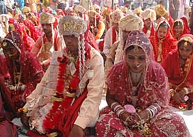 The Punjab Sheduled Caste Vikas Manch and Shri Valmiki Naujwan Sabha organised a mass marriage in Amritsar.