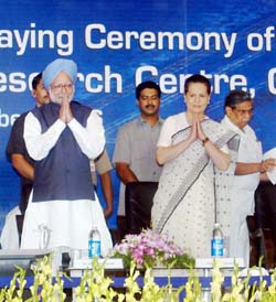 Prime Minister Manmohan Singh and UPA chairperson Sonia Gandhi at a stone-laying function of National Automotive Testing and R&D Centre at Oragadam