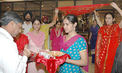 A delagate gets a traditional welcome at Hotel Mountview in Chandigarh