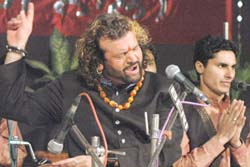 Hans Raj Hans performs during a cultural evening Sufi Gayaki: Ik Shaam at HMV College in Jalandhar