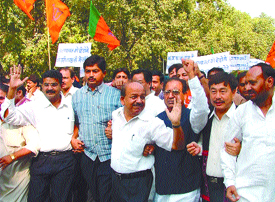 Activists of BJP Youth Wing led by Delhi Pradesh BJP President Dr. Harshavardhan demonstrating against Chinese Claim on Arunachal at Chinese Embassy in New Delhi on Sunday.