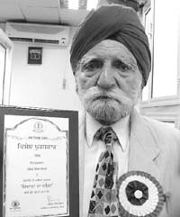 Ishar Singh Sobti received a Special Award from the Punjab Bhasha Department for his poetry book recently.