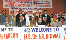 Haryana Governor A.R. Kidwai along with the recipients of Delhi Ratan Awards during the Silver Jubilee Celebrations of the Delhi State Annual Intellectuals Conference at Guru Gobind Singh Indraprastha University Auditorium on Sunday.