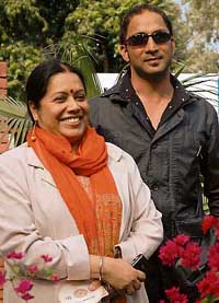 Writer and director Pammi Somal (left) with her producer Dave Atwal at the Press Club in Chandigarh to speak about their Hindi film Mummyji, starring Kirron Kher.