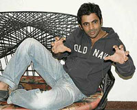Sunil Grover comes to city to promote his film Baabul.