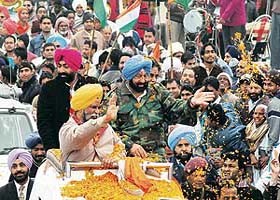 The Chief Minister, Capt Amarinder Singh, and Mr Joginder Singh Mann, MLA of Phagwara, being welcomed at Phagwara