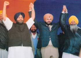 From left: SAD general secretary Sukhbir Singh Badal and BJP leader Navjot Singh Sidhu at a rally at Kalanaur in Gurdaspur district