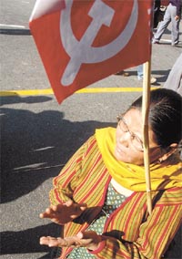 Activists of Left parties during a demonstration at Jantar Mantar to protest against the privatisation,