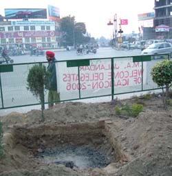 At BMC Chowk preparations are underway to install a statue of former Chief Minister Beant Singh.