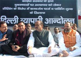 BJP leader Vijay Goel, president of Shiv Senas Delhi unit Jaibhagwan Goyal and NCP Delhi president Ramveer Bidhuri at a protest against the sealing drive