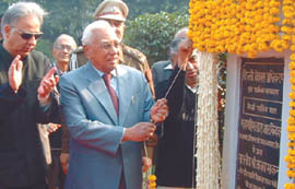 Dr A R Kidwai, Governor of Haryana and Lieutenant Governor of Delhi, inaugurating Mirza Ghalib Bagh in the Capital on Wednesday. Delhi Mayor Farhad Suri is also seen in the picture.
