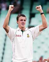 South Africas Morne Morkel celebrates on taking the wicket of Zaheer Khan on the third day of the second Test at Kingsmead in Durban on Thursday. 