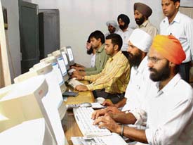 Jail inmates receive training in computers