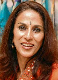 Shobha De