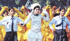 Schoolgirls participating in rehearsal for the forthcoming Republic Day Parade at Rajpath in the Capital.