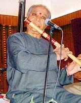Pandit Hariprasad Chaurasia mesmerises Gen Next at the Ramgarhia Girls College in Ludhiana on Tuesday. The flute maestro was in town on the invitation of SPIC MACAY to enable the youth to have a feel of the rich tradition of Indian classical music.