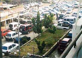 Parking chaos at Feroze Gandhi Market in Ludhiana