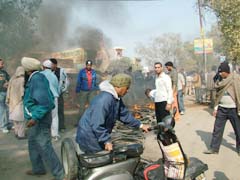 Utter chaos witnessed on roads in Lambra village on Saturday due to protest by SAD-BJP workers.
