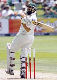 Pakistans Inzamam-ul-Haq plays a hook shot on the second day of the second Test against South Africa