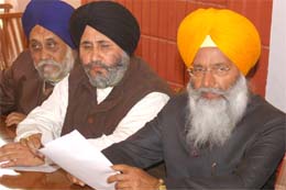 SAD General Secretary Sukhdev Singh Dhindsa addresses mediapersons in Jalandhar on Monday.