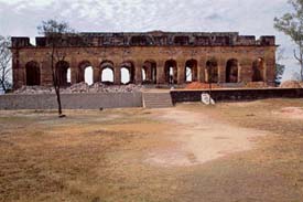 The Sujanpur-Tihra fort calls for attention to restore it to its pristine glory