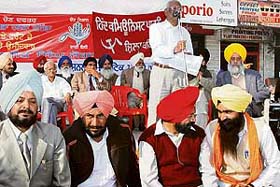 The CPI general secretary, Mr A.B. Bardhan, addresses a rally in Bathinda