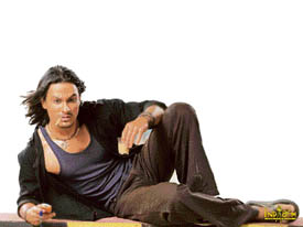 Kunal Khemu in Traffic Signal