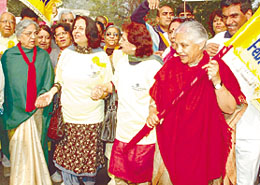 Chief Minister Sheila Dikshit and the Prime Ministers wife, Ms Gursharan Kaur, flagged off the Cancer Sahyog Walk at Lodhi Garden in the Capital on Sunday. The day was celebrated as Survivors Day.
