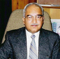Dr Pankaj Khullar