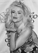 Anna Nicole Smith (39) at a news conference to announce the formation of her foundation to help men and women embroiled in high profile, controversial scandals, at Planet Hollywood in