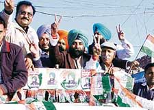 Senior Congress leader Jagmeet Brar campaigns for his brother Ripjeet Brar, who is contesting from the Kotkapura seat