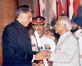 Ratan Tata receives the Padma Bhushan.