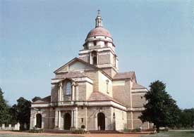 The Cathedral is made of white Dholpur stone sandwiched between a roof and plinth of red sandstone.