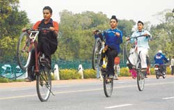 ADVENTURESOME THREESOME: As the sun shined, adventure spirit vibrated on the youth and they mesmerised the picnickers on the lawns of India Gate in
