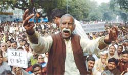 Gimme more: Primary school teachers holding a rally at Jantar Mantar in the Capital on Monday