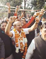 Delhi BJP president Harsh Vardhan with party activists celebrating the victory of the BJP in the Punjab and Uttaranchal Assembly elections in the Capital on Tuesday.