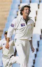 Mohammad Asif's ability to hit the seam and move the ball both ways makes him a key bowler for Pakistan in the World Cup