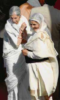 The good old politicians were there, too: These ministers-in-arms are Laxmikanta Chawla and Upinderjit Kaur
