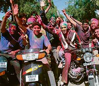 Youngsters enjoy Holi in Sector 23, Chandigarh