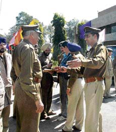 Cops discuss security measures in view of President Kalam’s visit to Chandigarh on Tuesday.