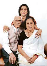 Aloka (centre) with her parents at their residence in Gurgaon