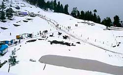 A view of Kufri after a heavy snowfall