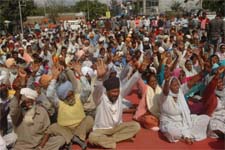 Members of the Dalit Jabar Virodhi Action Committee stage a dharna in Jalandhar on Wednesday.