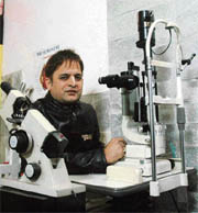 Dr Rajan Chugh