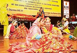 Students of Tech Education and Industrial Training Punjab performs giddha on prize distribution of the sport meet and cultural function at Guru Nanak Dev Bhavan held in Ludhiana.