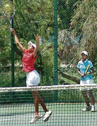 Namita and Shradha in action during their semifinal match at the CLTA courts in Chandigarh