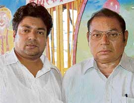 Ajay Dutt Sharma (left) and Satish Dutt Sharma, proprietors of Asiad Circus running at Mohali