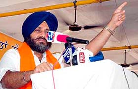Sukhbir Singh Badal, president of Shiromani Akali Dal (SAD), addresses a public meeting at Gurdwara Kar Sewa in Karnal