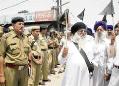 Haryana Gurdwara Parbandhak Committee members protest in front of Manjit Sahib Gurdwara in Ambala on Thursday.